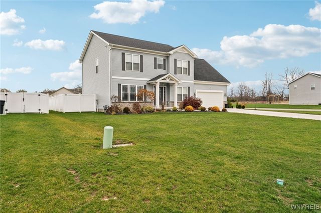 2899 Brookfield Drive, Wheatfield, NY 14132