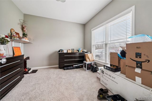 2899 Brookfield Drive, Wheatfield, NY 14132