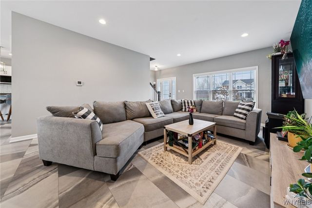 2899 Brookfield Drive, Wheatfield, NY 14132