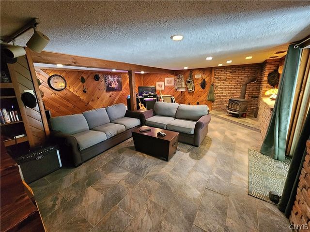 4381 Kasson Road, Onondaga, NY 13215