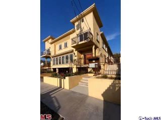 10214 Fernglen Avenue 4, Tujunga, CA 91042