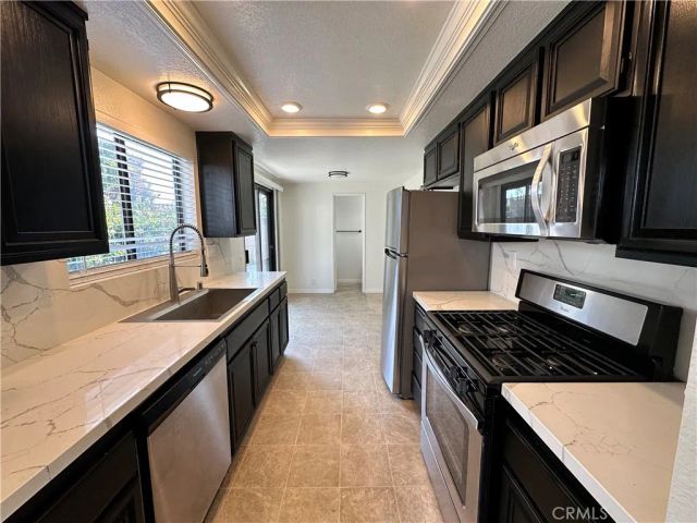 16592 Jib Circle B, Huntington Beach, CA 92649