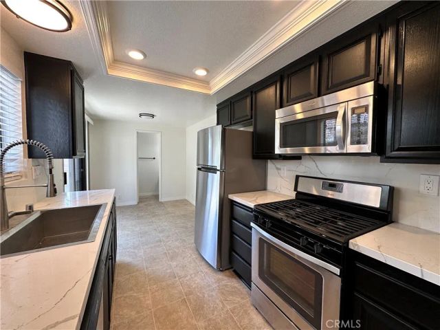 16592 Jib Circle B, Huntington Beach, CA 92649