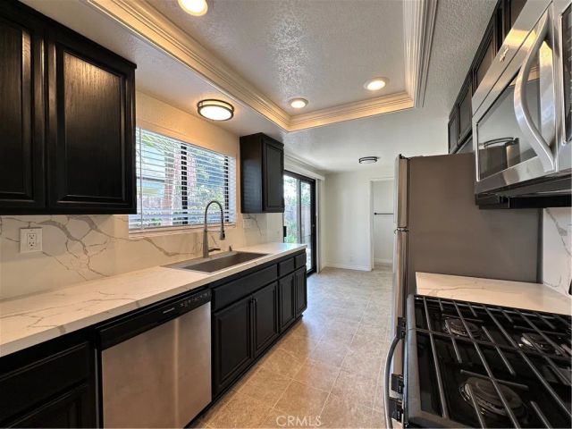 16592 Jib Circle B, Huntington Beach, CA 92649