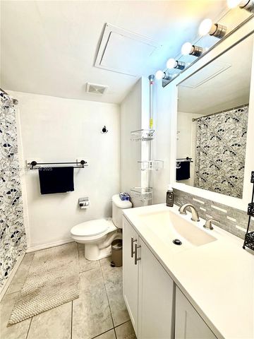 1341 SE 3rd Ave 102, Dania Beach, FL 33004