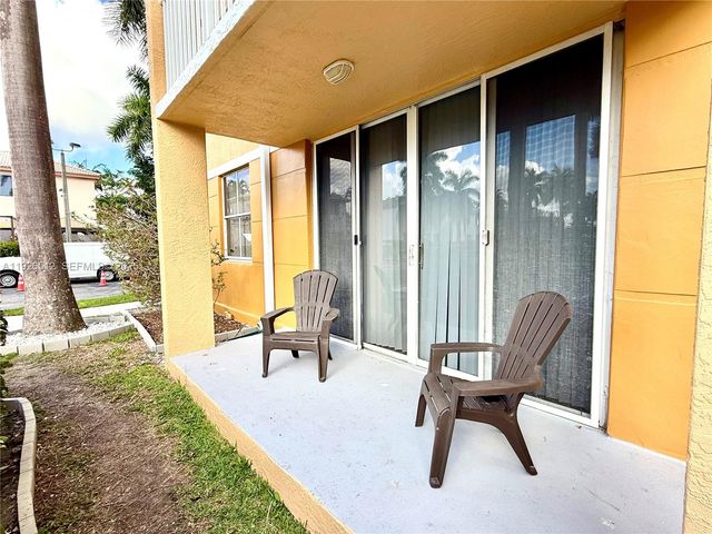1341 SE 3rd Ave 102, Dania Beach, FL 33004