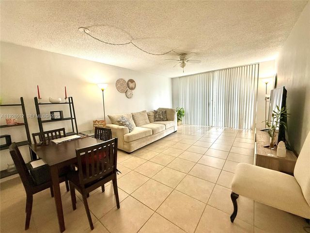 1341 SE 3rd Ave 102, Dania Beach, FL 33004