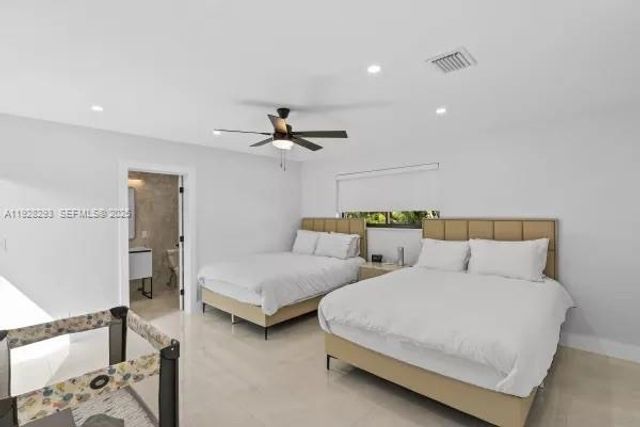 965 NE 171st St, Miami, FL 33162