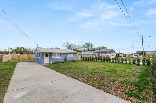 272 AVENUE A, Waverly, FL 33877