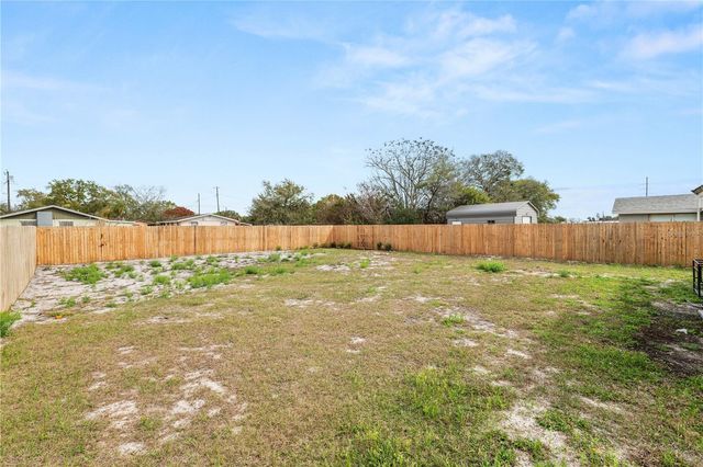 272 AVENUE A, Waverly, FL 33877