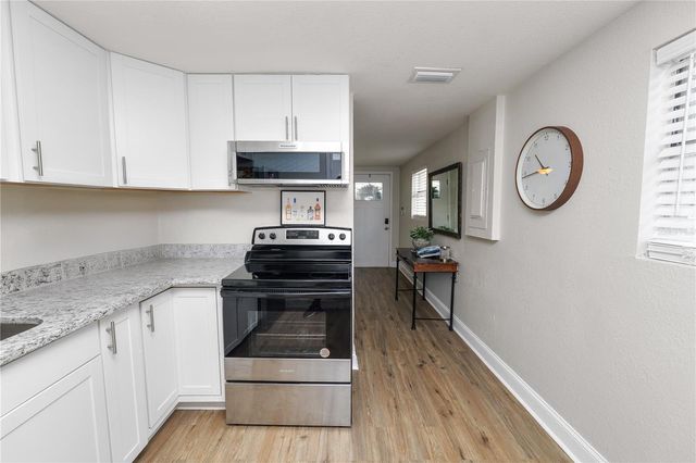 272 AVENUE A, Waverly, FL 33877