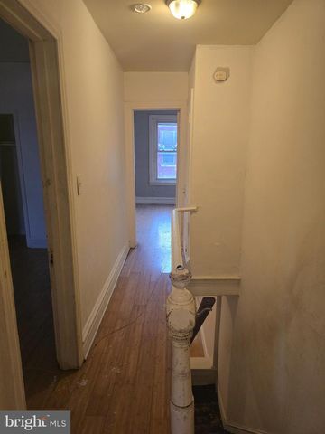 2211 N GRATZ ST, Philadelphia, PA 19132