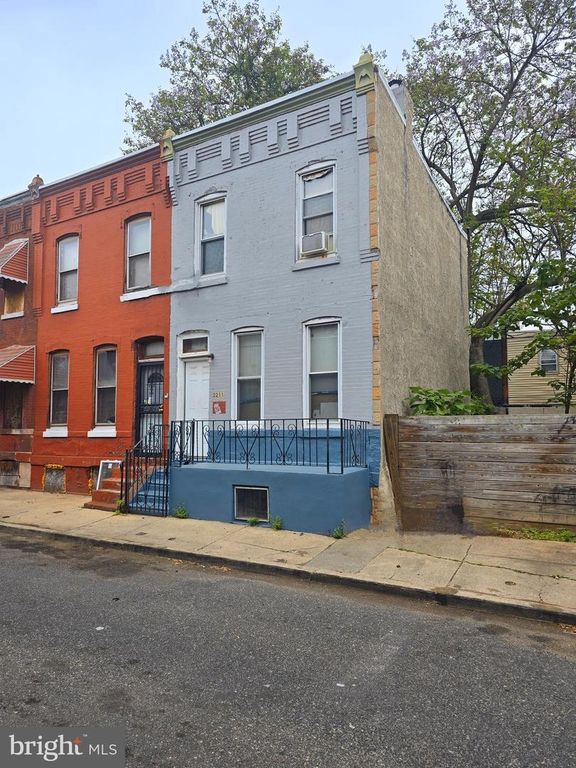2211 N GRATZ ST, Philadelphia, PA 19132