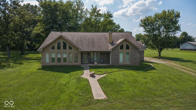 4094 S County Road 200 E, Clayton, IN 46118