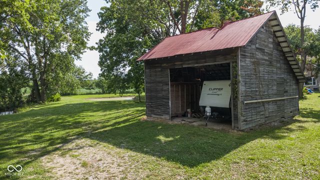 4094 S County Road 200 E, Clayton, IN 46118