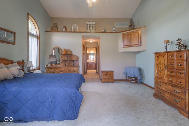 4094 S County Road 200 E, Clayton, IN 46118