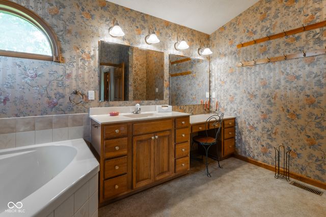4094 S County Road 200 E, Clayton, IN 46118