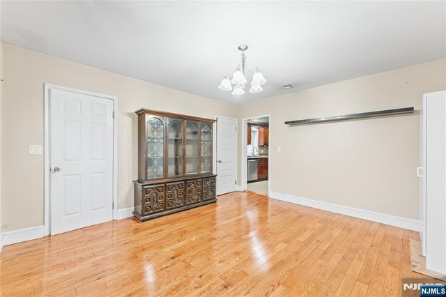 3 Sisco Place, Clifton, NJ 07011
