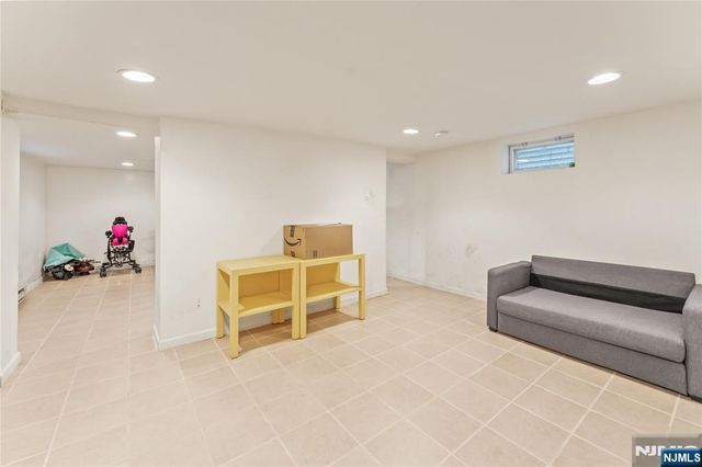 3 Sisco Place, Clifton, NJ 07011