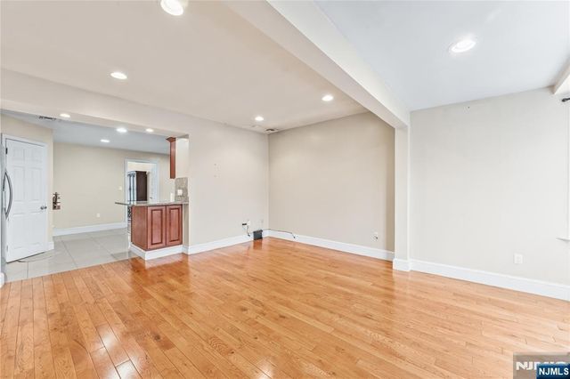 3 Sisco Place, Clifton, NJ 07011