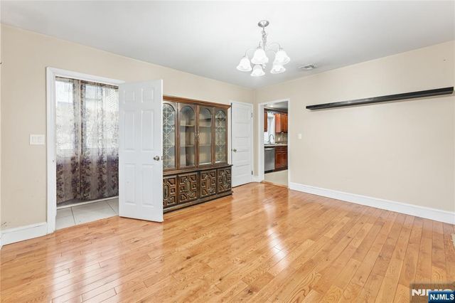 3 Sisco Place, Clifton, NJ 07011