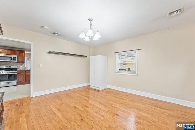 3 Sisco Place, Clifton, NJ 07011