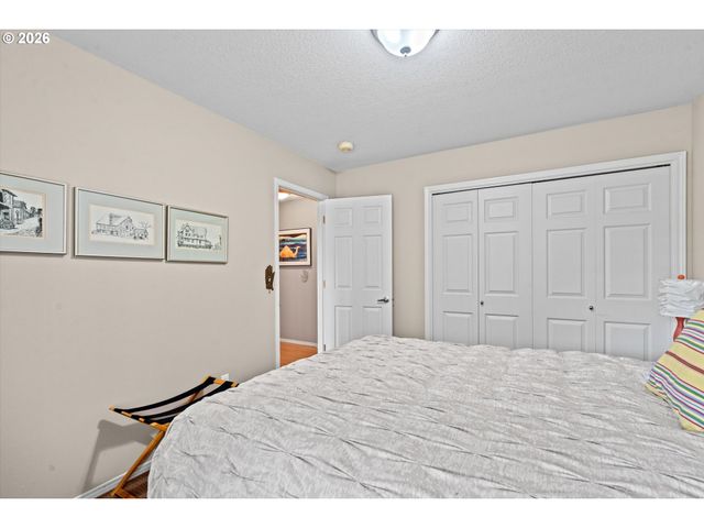 12010 Ne 49TH Ct, Vancouver, WA 98686