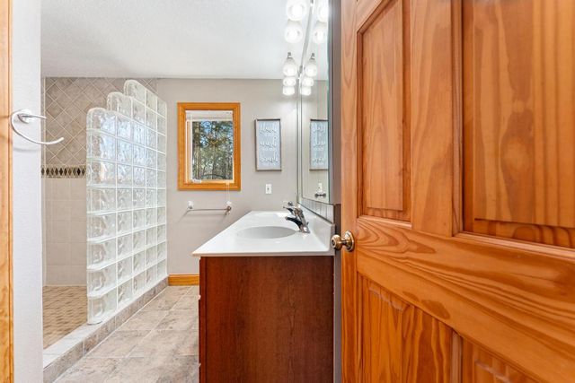 233 Chestnut Drive, Westminster, SC 29693