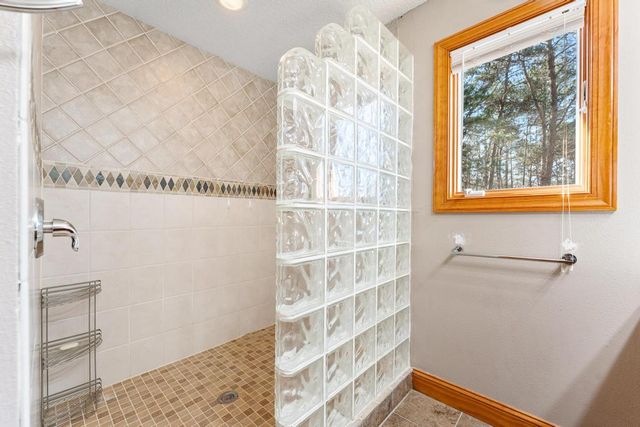 233 Chestnut Drive, Westminster, SC 29693