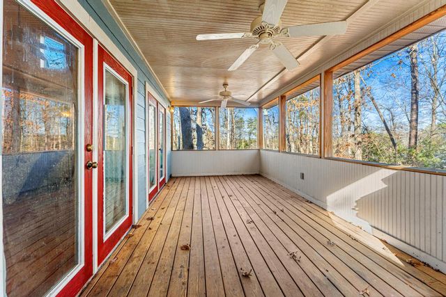 233 Chestnut Drive, Westminster, SC 29693