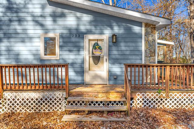 233 Chestnut Drive, Westminster, SC 29693