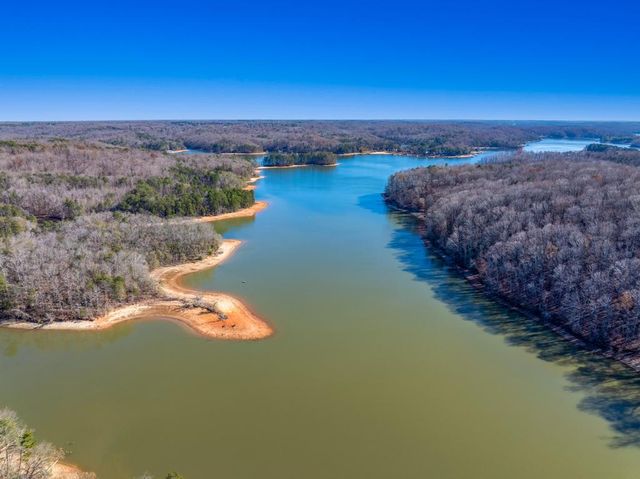 233 Chestnut Drive, Westminster, SC 29693