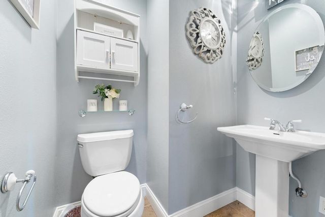 233 Chestnut Drive, Westminster, SC 29693