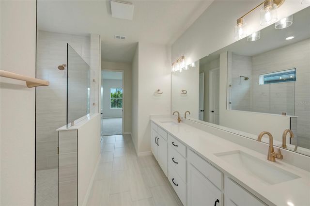 5024 CHAPEL ROW AVENUE, Apollo Beach, FL 33572