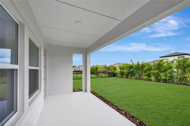 5024 CHAPEL ROW AVENUE, Apollo Beach, FL 33572