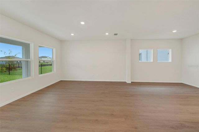 5024 CHAPEL ROW AVENUE, Apollo Beach, FL 33572