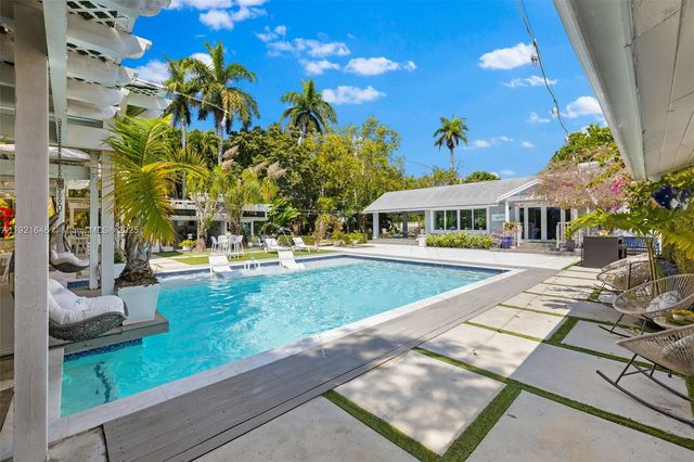 7720 SW 79th Ct, Miami, FL 33143