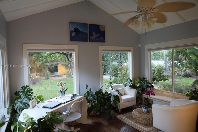 7720 SW 79th Ct, Miami, FL 33143