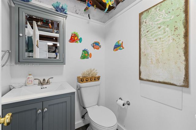 7720 SW 79th Ct, Miami, FL 33143