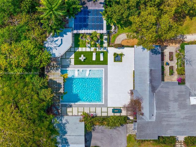 7720 SW 79th Ct, Miami, FL 33143