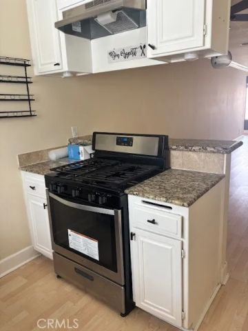 7035 Woodley, Van Nuys, CA 91406