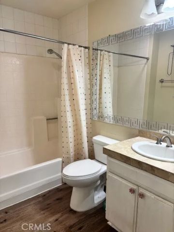 7035 Woodley, Van Nuys, CA 91406