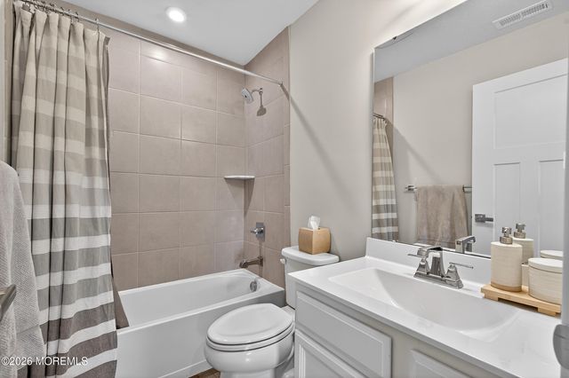 5 Athens Way, Cliffwood, NJ 07721