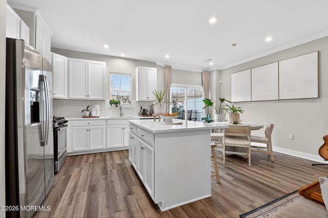 5 Athens Way, Cliffwood, NJ 07721