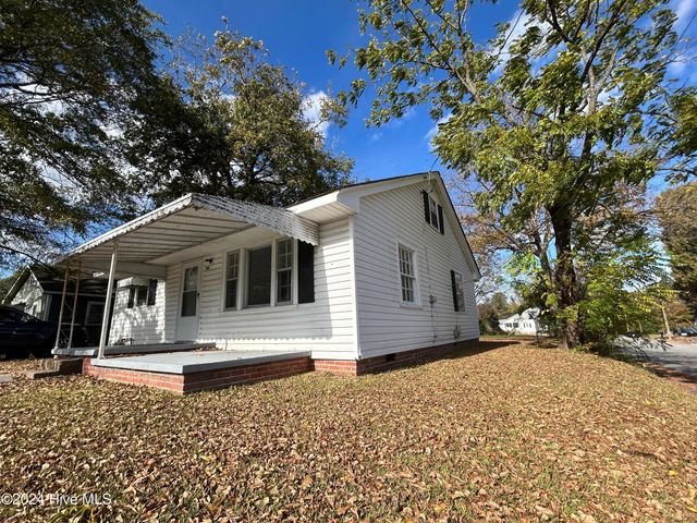 100 Howell Street, Greenville, NC 27834
