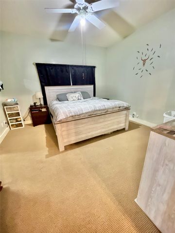 522 E Standifer Street, Hamilton, TX 76531