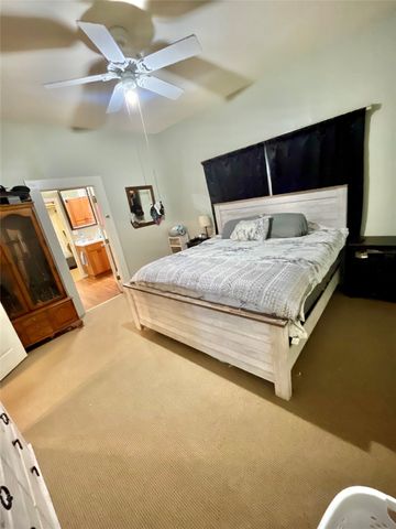 522 E Standifer Street, Hamilton, TX 76531