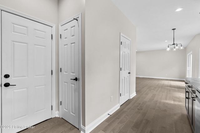 559 Ford Dr, Mt Washington, KY 40047