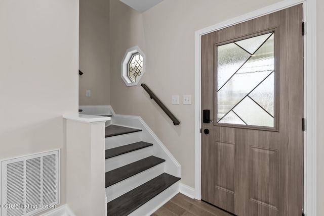 559 Ford Dr, Mt Washington, KY 40047