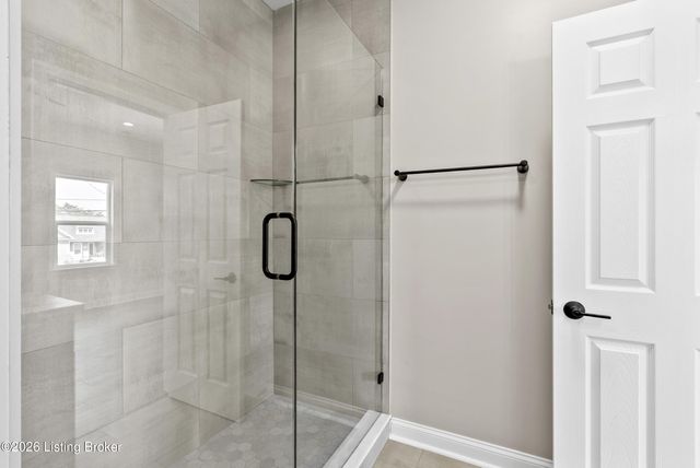 559 Ford Dr, Mt Washington, KY 40047